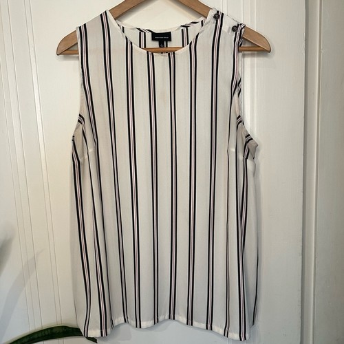 Top smanicato bianco who - top,